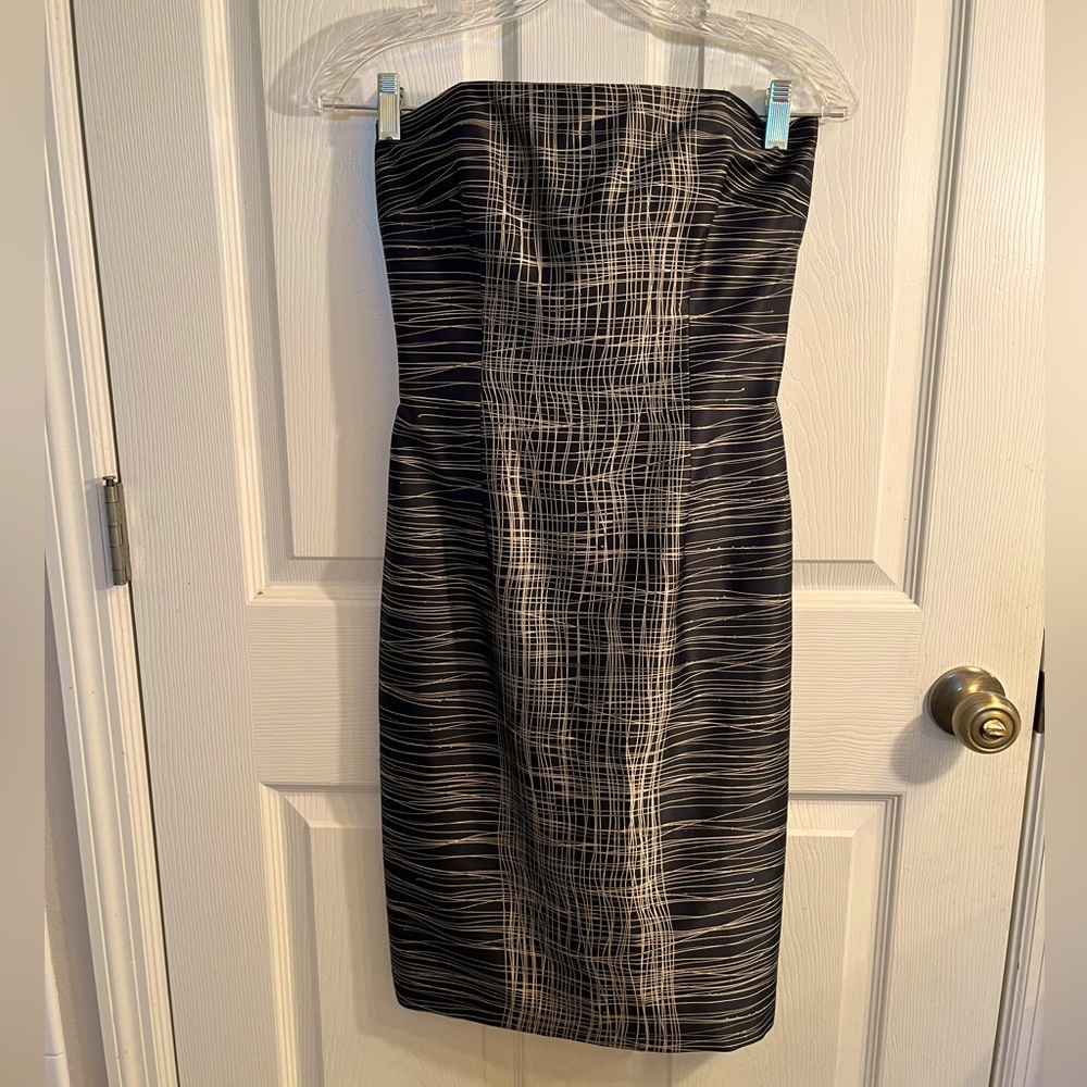 David Meister Silk Strapless Black and Gold Dress in Size 2